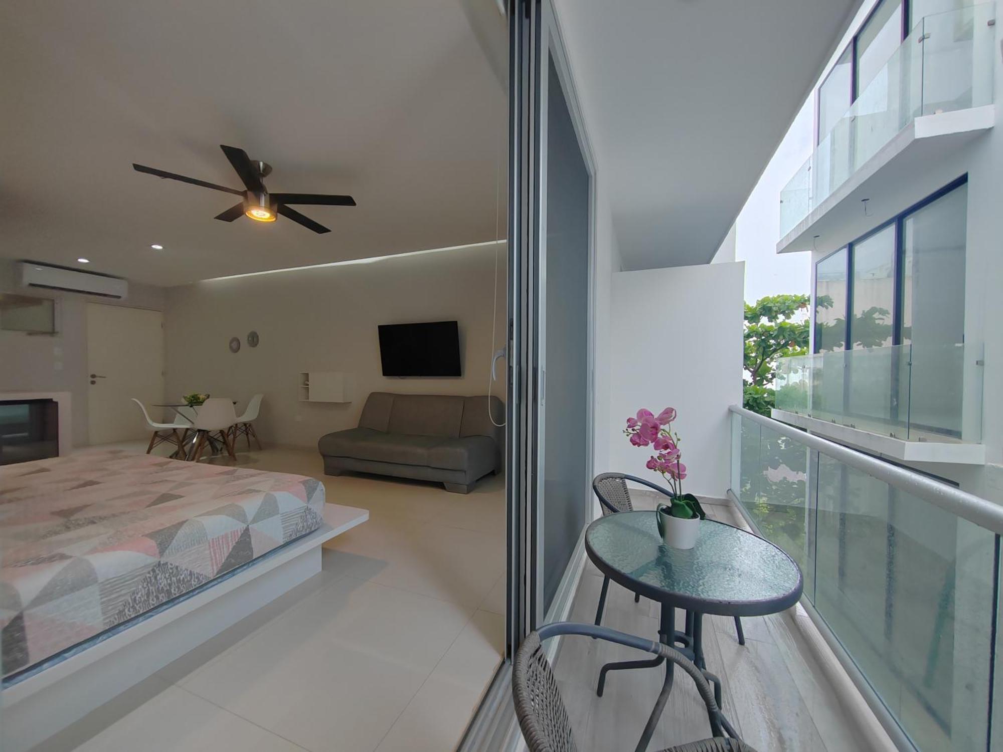 Centrally Located Apartments Steps Away From 5Th Avenue And The Beach! By.Yeah Playa del Carmen Exterior photo